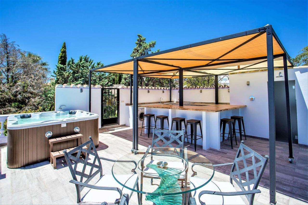Luxury Villa With Swimming Pool And Jacuzzi Marbella Exteriér fotografie